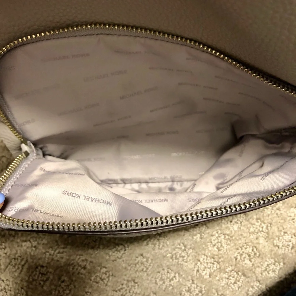 Michael Kors Pearl Grey Leather Backpack - Picture 5 of 7